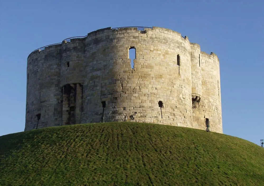 Minster View Apartment At Talbot Court, York