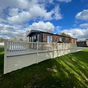Stone Beck With Hot Tub Holiday home